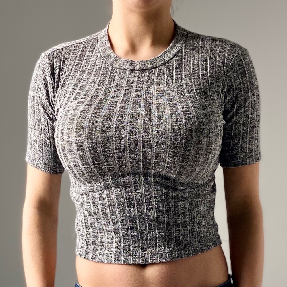 ⚡️Forever 21 Knit Gray Cap Sleeve Crop Top Small